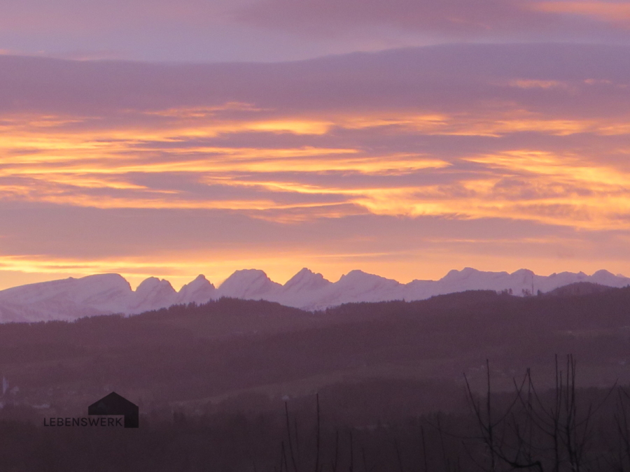 Fantastische Alpenkettesicht - Helles Einfamilienhaus mit Alpenpanorama - Niederneunforn TG