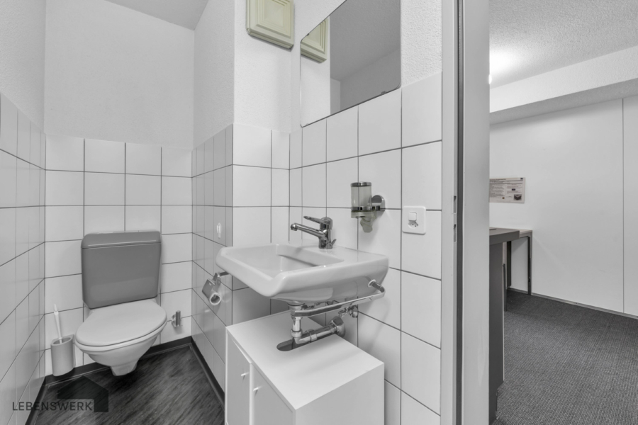 Wohnung zur Umnutzung in zentraler Lage - Kreuzlingen TG - WC mit Lavabo