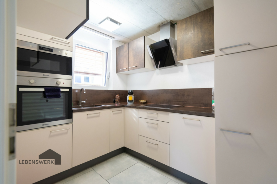 Ruhiges Einfamilienhaus mit Doppelcarport - Diepoldsau SG - Separate Küche mit viel Stauraum